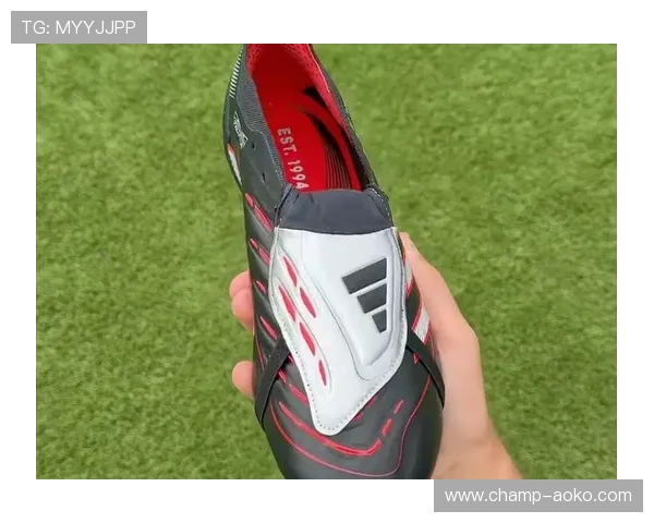 球星常穿的中低端足球鞋解析 性价比与表现兼备的选择